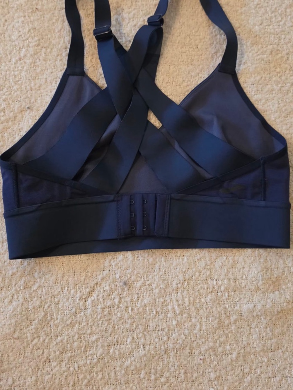 Brooks NWT 32c/D Women’s Crisscross Back Sports Bra - Navy - Picture 2 of 4